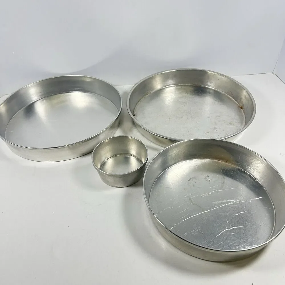 Lot of 4 Vintage Mirro Aluminum Round Cake Pans 9